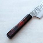 堺孝行 和劍型牛刀 190mm VG10鋼 酒紅龜甲七彩柄 33層鎚目大馬士革