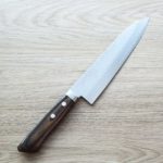 擷取 增谷訓生 牛刀 180mm VG10鋼 鎚目大馬士革 刻流 蘇格蘭柄