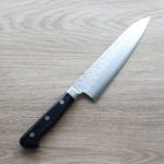 高村刃物 牛刀 180mm VG10 鎚目