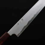 明神利器製作所 鐵人作 切付筋引 240mm 青二鋼 總霞 含鞘