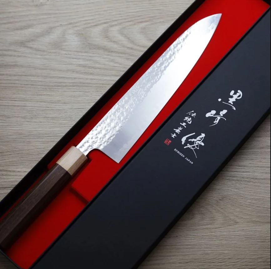 擷取-1 黑崎優 閃光銳 牛刀 240mm SG2粉末HSS鋼