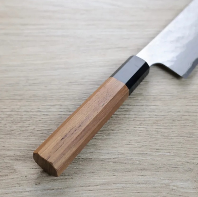 二唐刃物 切付牛刀 210mm <br>VG10鋼 磨鎚目