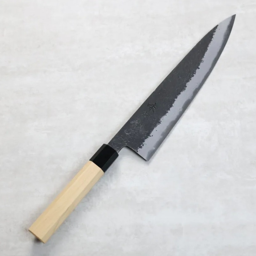 日野浦刃物 味方屋 牛刀 240mm 白紙鋼 黑打鍛地墨流 青森檜木八角柄 日野浦刃物 味方屋 牛刀 240mm 白紙鋼 黑打鍛地墨流 青森檜木八角柄