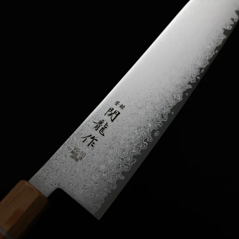 関龍作 牛刀 240mm VG10鋼 33層大馬士革 和柄 (5) 関龍作 牛刀 240mm VG10鋼 33層大馬士革 和柄