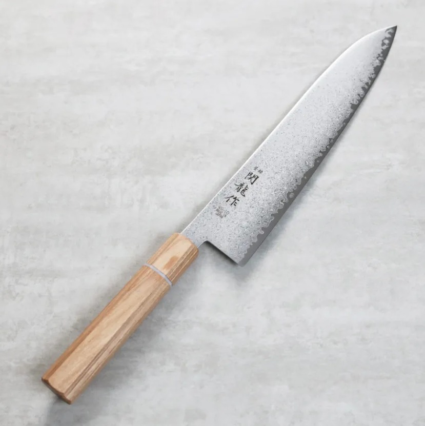 関龍作 牛刀 240mm VG10鋼 33層大馬士革 和柄 関龍作 牛刀 240mm VG10鋼 33層大馬士革 和柄