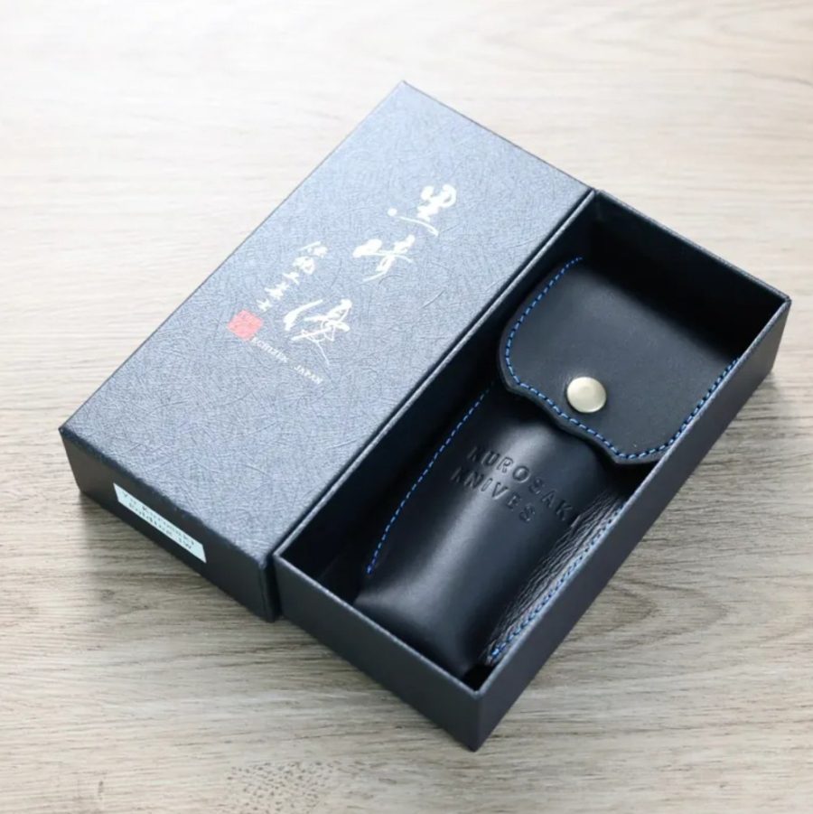 黑崎優 折疊刀 100mm 黑染 SG2粉末HSS鋼 沙漠鐵木付皮套 (2) 黑崎優 折疊刀 100mm 黑染 SG2粉末HSS鋼 碳纖維/付皮套