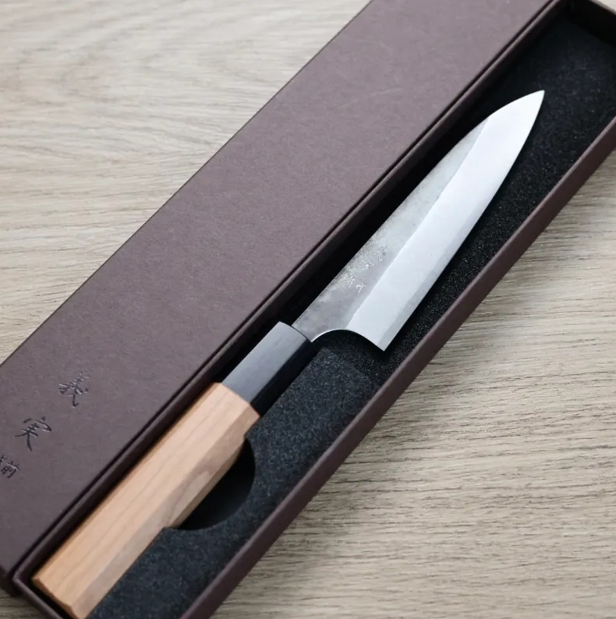 加藤義實 蔬果刀 120mm 青紙超級鋼 櫻桃木柄 (2) 加藤義實 蔬果刀 120mm<br>青紙超級鋼 櫻桃木柄