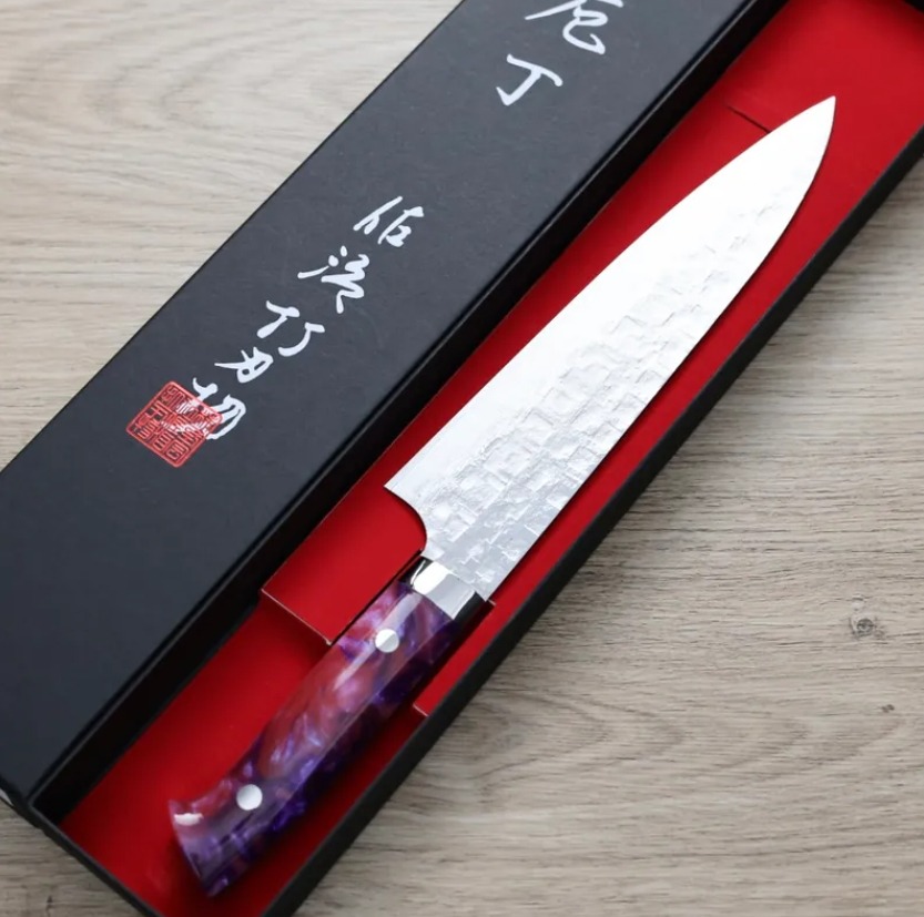 佐治武士 牛刀 210mm VG10鋼 十字鎚目大馬士革 紫壓克力柄 (2) 佐治武士 牛刀 210mm <br>VG10鋼十字鎚目大馬士革 紫壓克力柄