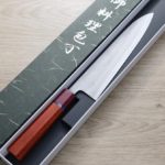 初心x吉金刃物 牛刀<br>210mm 白紙鋼 梨地