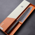 日野浦刃物 味方屋 切付牛刀 210mm <br>白紙鋼 黑打梨地 水牛口金