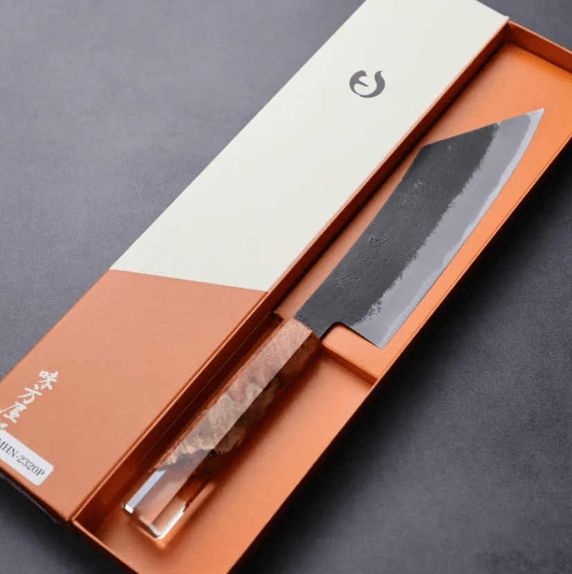 日野浦刃物 博多 三德 180mm<br>白紙鋼 黑打梨地