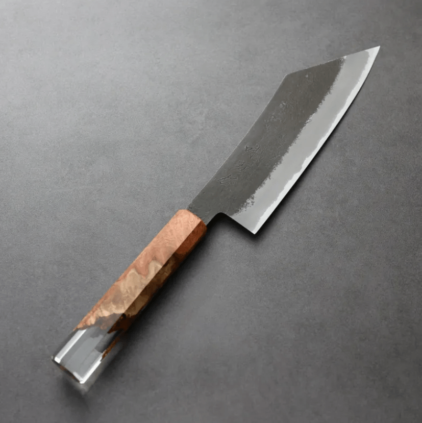 日野浦刃物 博多 三德 180mm<br>白紙鋼 黑打梨地