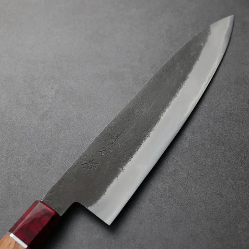日野浦刃物 味方屋 牛刀 210mm<br>白紙鋼 黑打梨地