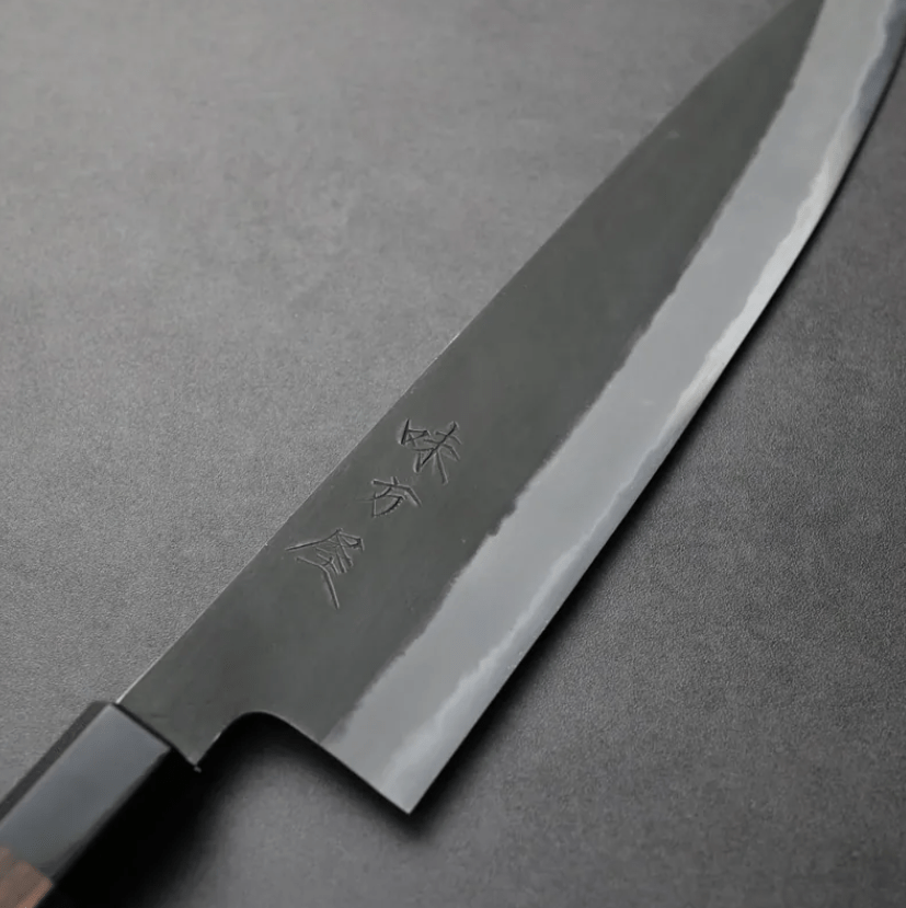 日野浦刃物 味方屋 牛刀 240mm<br>白紙鋼 黑打 黑檀八角柄