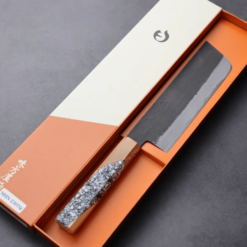 日野浦刃物 味方屋 菜切 180mm 白紙鋼 黑打梨地 (2) 日野浦刃物 味方屋 菜切 180mm<br>白紙鋼 黑打梨地