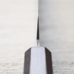 佐海 筋引 240mm VG10鋼<br>鎚目大馬士革 紅柄