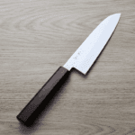 佐海 三德 170mm VG10鋼<br>鎚目大馬士革 紅柄