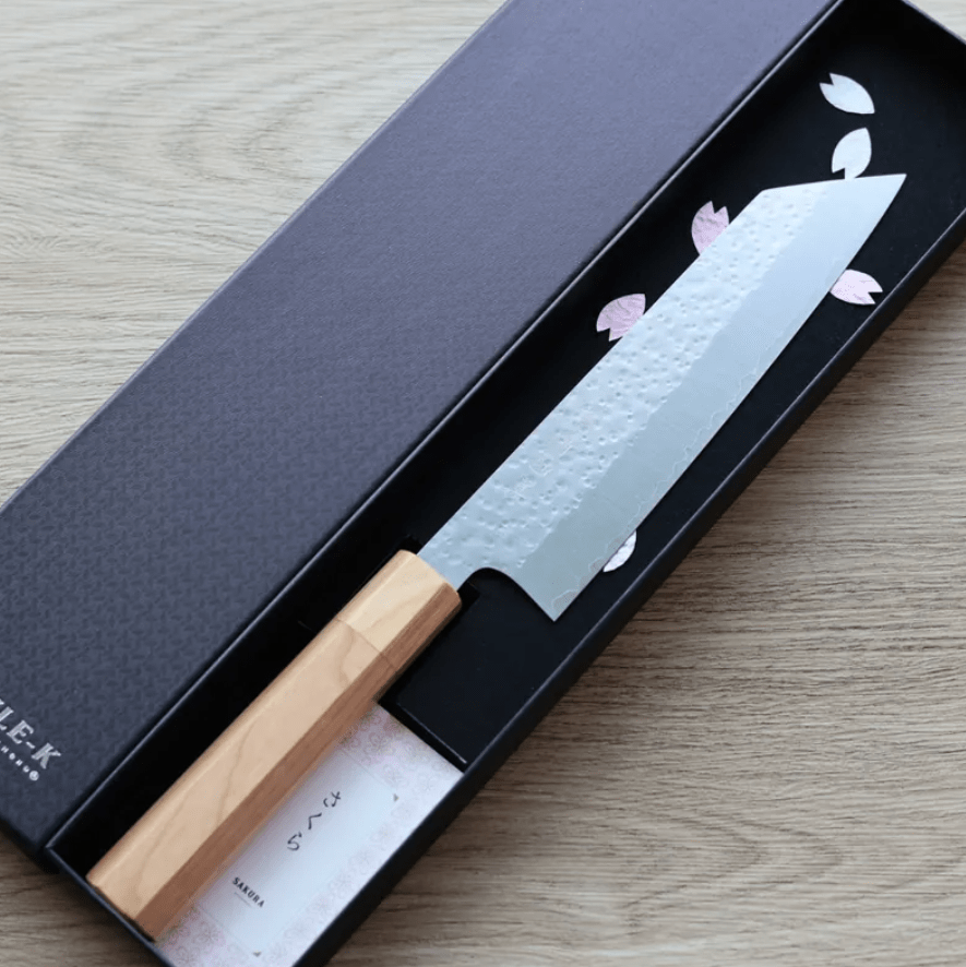 黑崎真 文化刀 180mm <br>SG2粉末鋼 櫻花鎚目