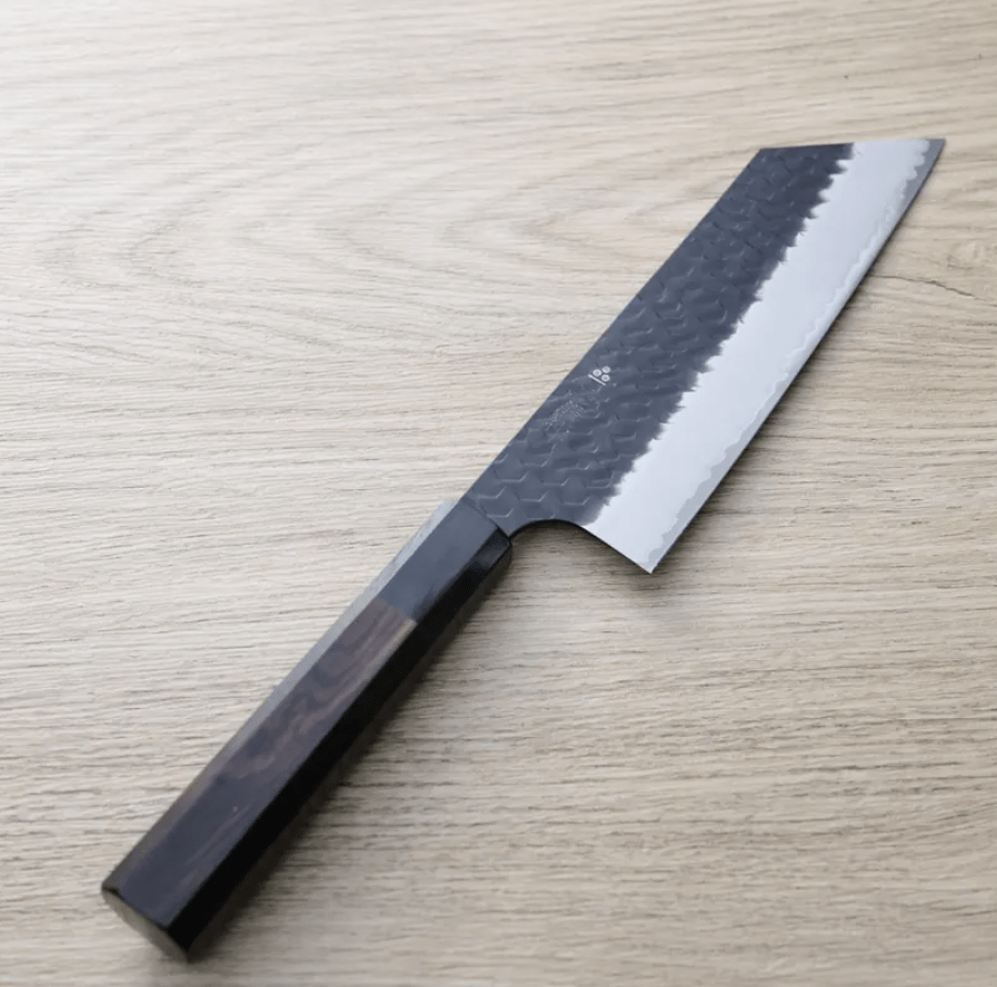 二唐刃物 菜切 180mm <br>SG2粉末HSS鋼 黑打鎚目