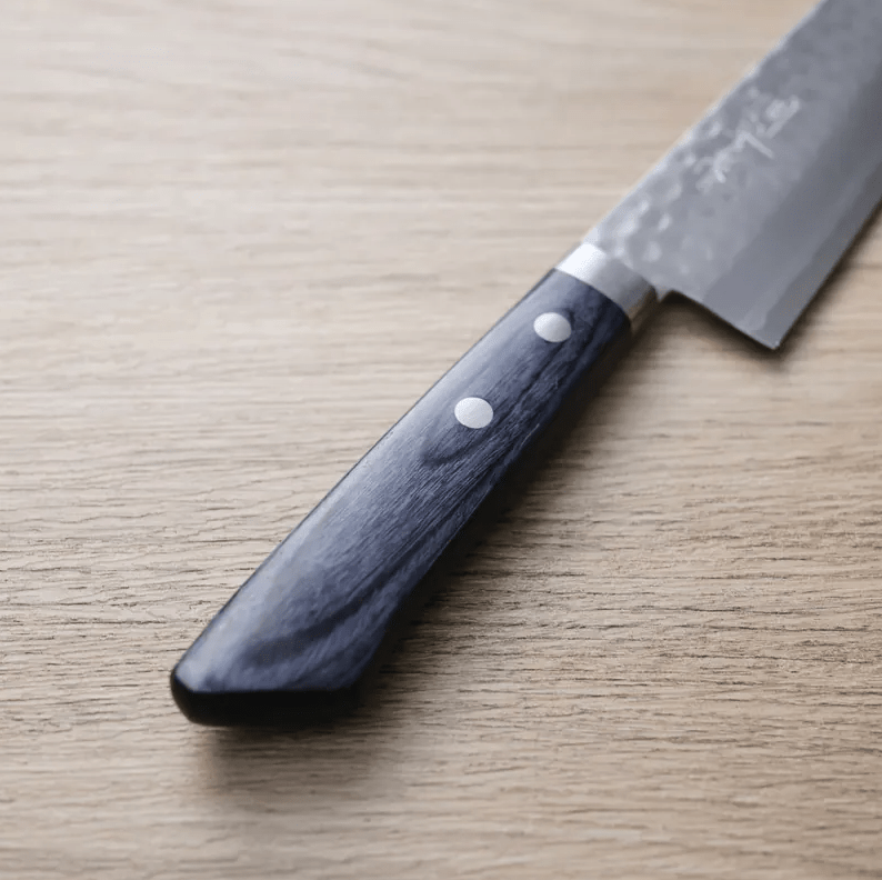 增谷訓生 牛刀 180mm VG10鋼<br>鎚目大馬士革 刻流藍柄