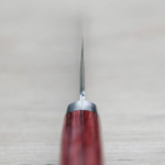 增谷訓生 牛刀 180mm VG10鋼<br>鎚目大馬士革 雪華 紅柄