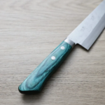 增谷訓生 牛刀 180mm VG10鋼<br>鎚目大馬士革 雪華 綠柄
