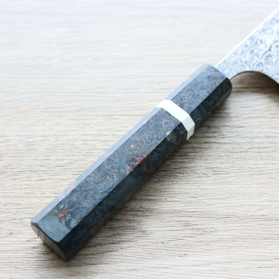 katoyoshimi-gyuto-vg10dw-3-1 加藤義実 牛刀 210mm VG10 黑染鎳大馬士革 穩定樺木柄