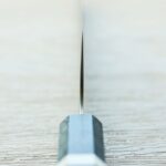 katoyoshimi-gyuto-vg10dw-4-1 加藤義実 牛刀 210mm VG10 黑染鎳大馬士革 穩定樺木柄