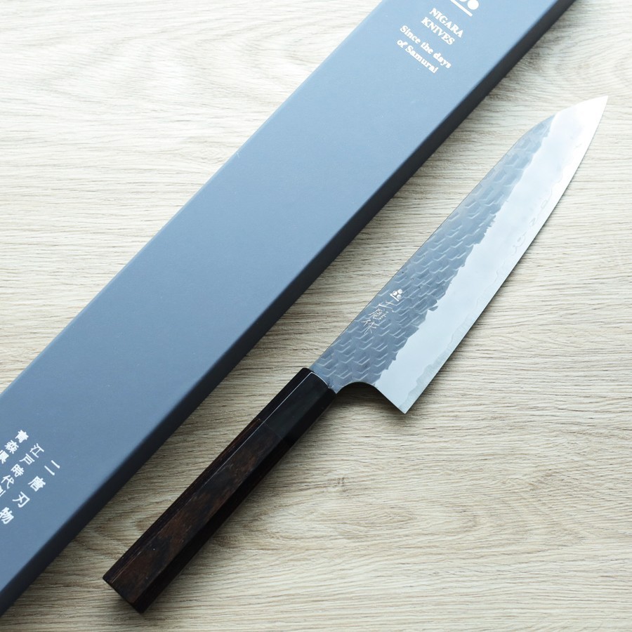 nigara-gyuto-210sg2-ku-2-1 二唐刃物 牛刀 210mm SG2粉末HSS鋼 黑打鎚目