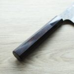 nigara-gyuto-210sg2-ku-3-1 二唐刃物 牛刀 210mm SG2粉末HSS鋼 黑打鎚目