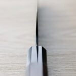 nigara-s165-sg2-ku-4 二唐刃物 三德 180mm<br>SG2粉末HSS鋼 黑打鎚目