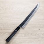 二唐刃物 先丸筋引 300mm<br>SG2粉末HSS鋼 黑打鎚目