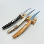 sa-1019bco-5 SALADINI 頂級手工 TREND 折疊牛排刀 水牛角/白牛角/橄欖木 摺疊刀 露營刀 水牛角 露營 輕量便攜的優雅牛排折刀 刃纖細尖銳,提供 乾淨俐落、不拉絲