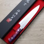 saji-g210-vg10ja-2 佐治武士 牛刀 210mm <br>VG10鋼十字鎚目大馬士革 紫壓克力柄