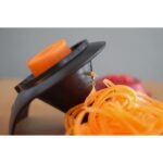 【TRIANGLE德國三角牌】 旋轉刨絲器(聰明廚房工具 省力又省時)