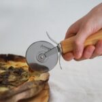 【TRIANGLE德國三角牌】德國 櫻桃木pizza滾刀( 櫻桃木 胡桃木 歐洲李木)