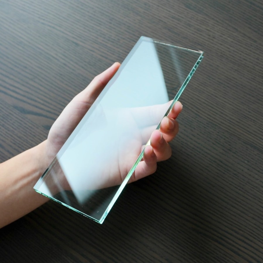 siri-glass-1 Oiri 玻璃板